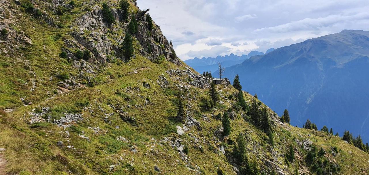 Gaestehaus Landhaus Tyrol กรีส อิม เซลเรน ภายนอก รูปภาพ
