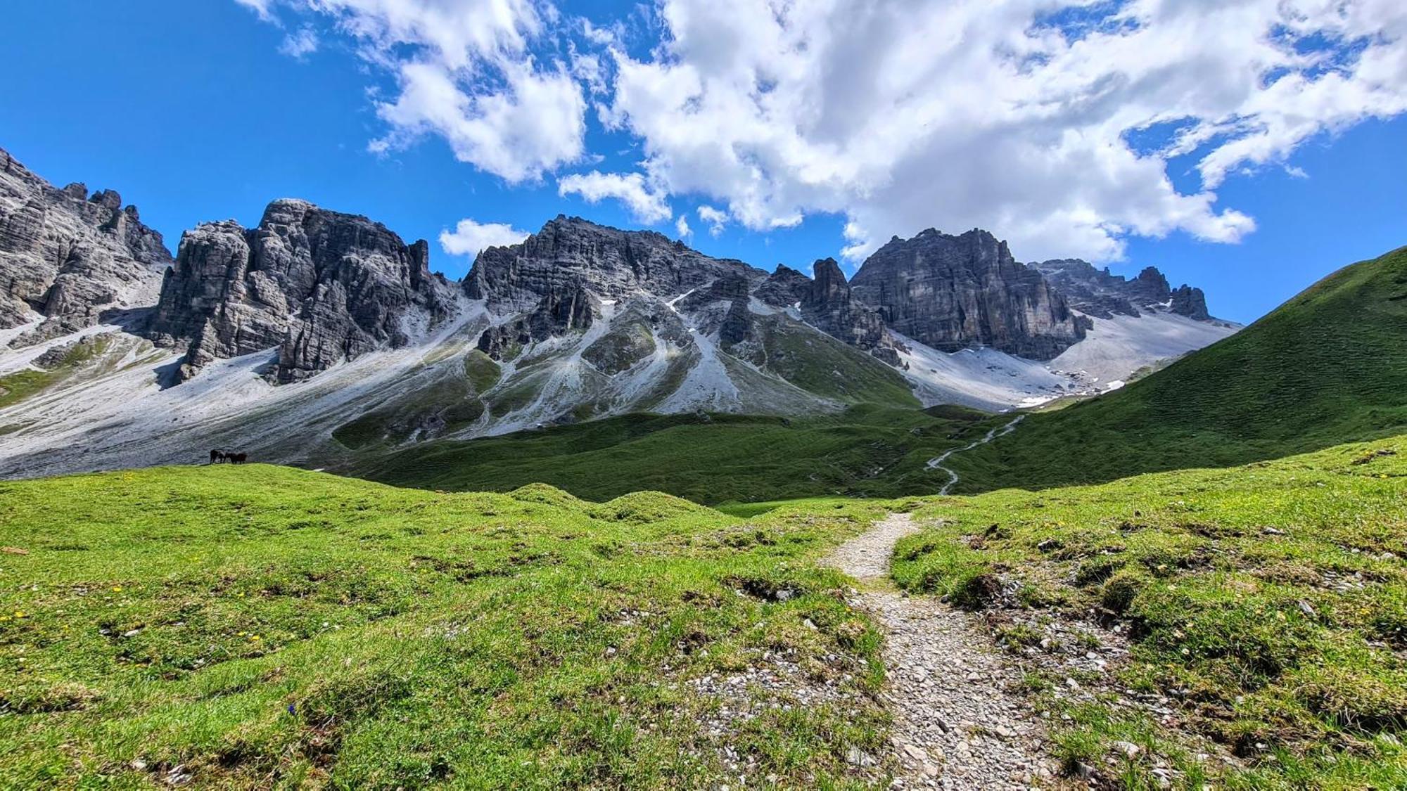 Gaestehaus Landhaus Tyrol กรีส อิม เซลเรน ภายนอก รูปภาพ