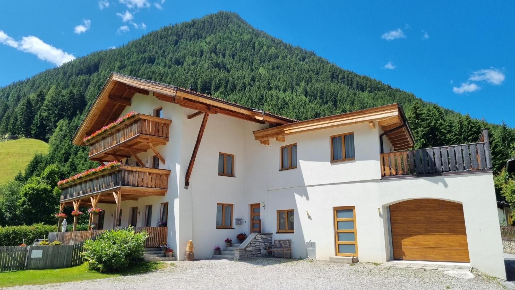 Gaestehaus Landhaus Tyrol กรีส อิม เซลเรน ภายนอก รูปภาพ