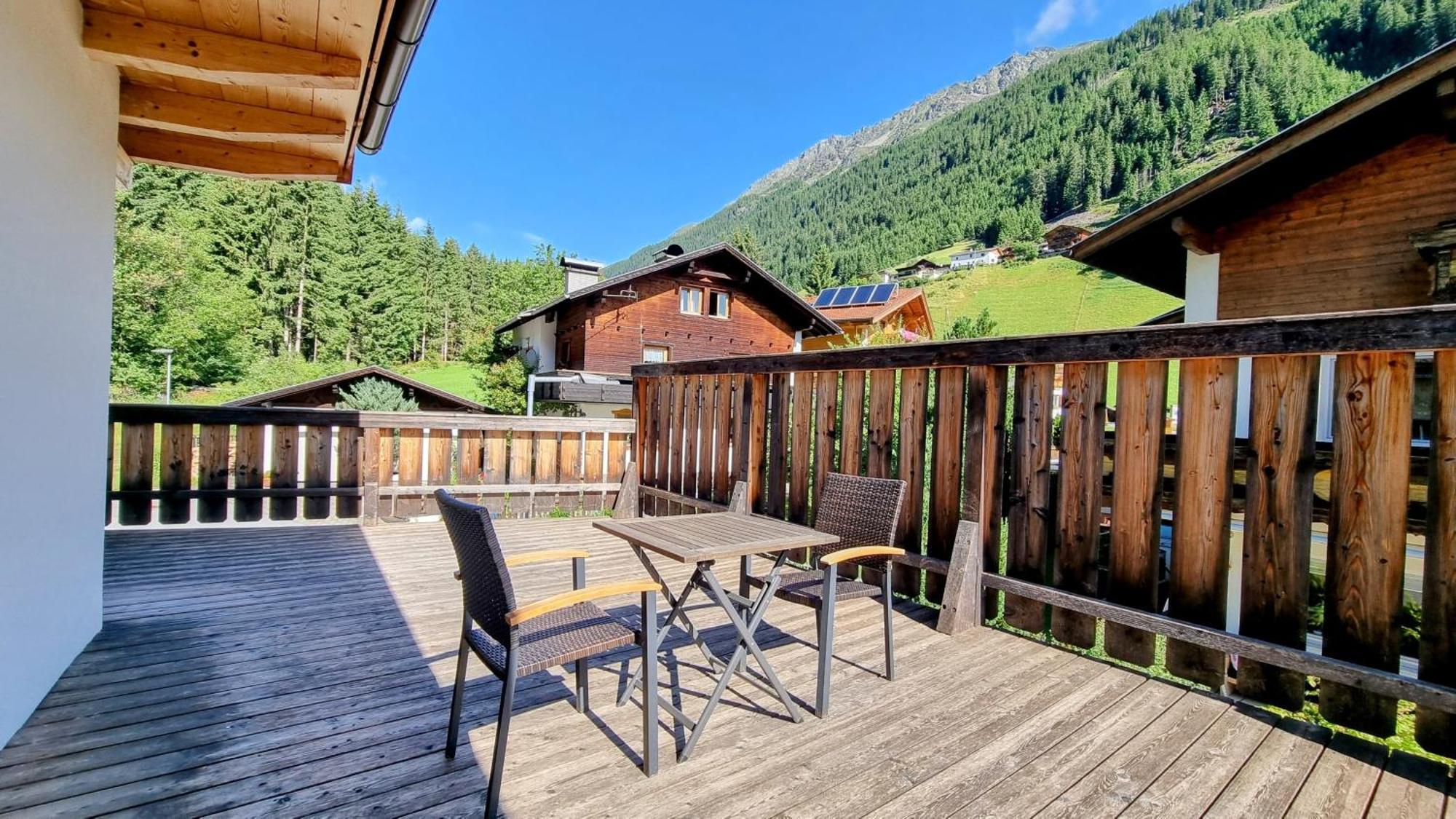 Gaestehaus Landhaus Tyrol กรีส อิม เซลเรน ภายนอก รูปภาพ