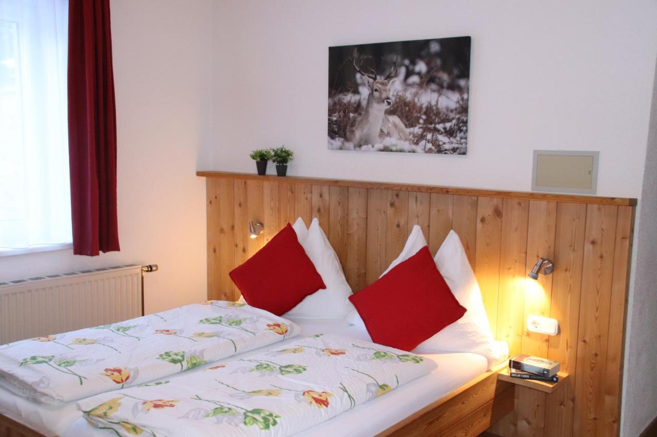 Gaestehaus Landhaus Tyrol กรีส อิม เซลเรน ภายนอก รูปภาพ